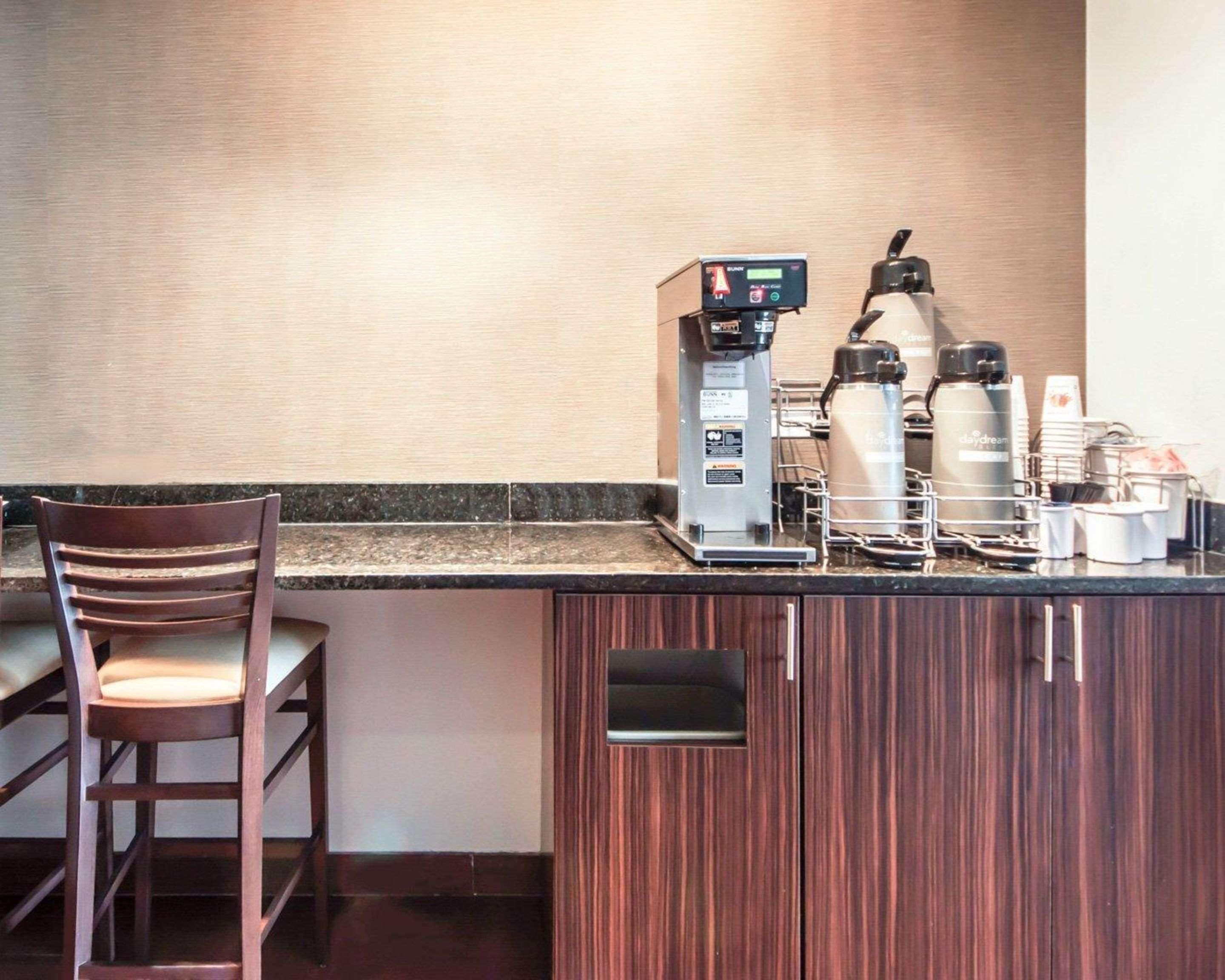 Sleep Inn & Suites Hennessey North Esterno foto